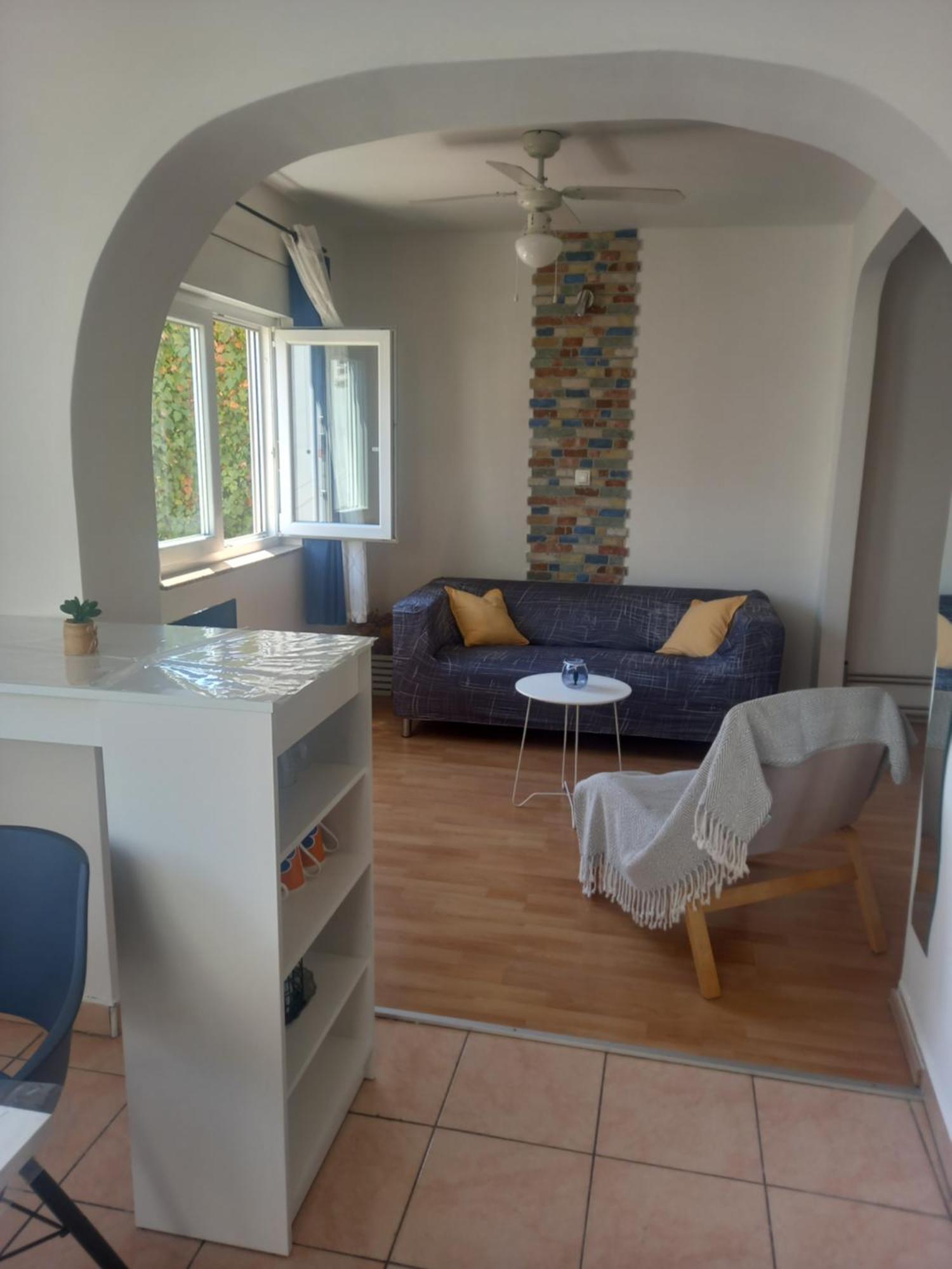 קריקווניצה Apartmani Iris I Ana מראה חיצוני תמונה